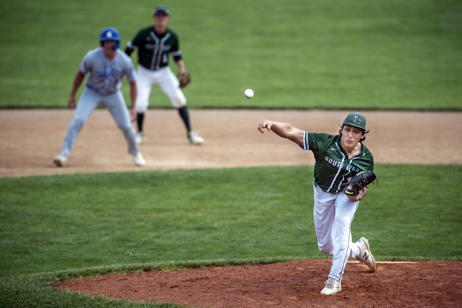 Lincoln East vs. Lincoln Southwest, 5.15